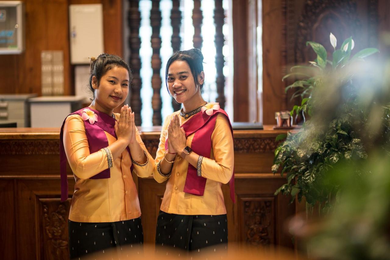 Okay Palace Hotel Phnom Penh Exterior foto